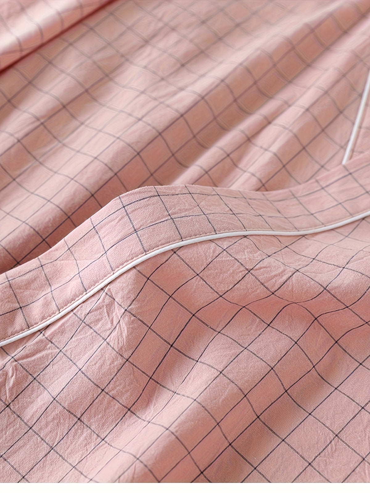 Women's pink checked kimono dressing gown