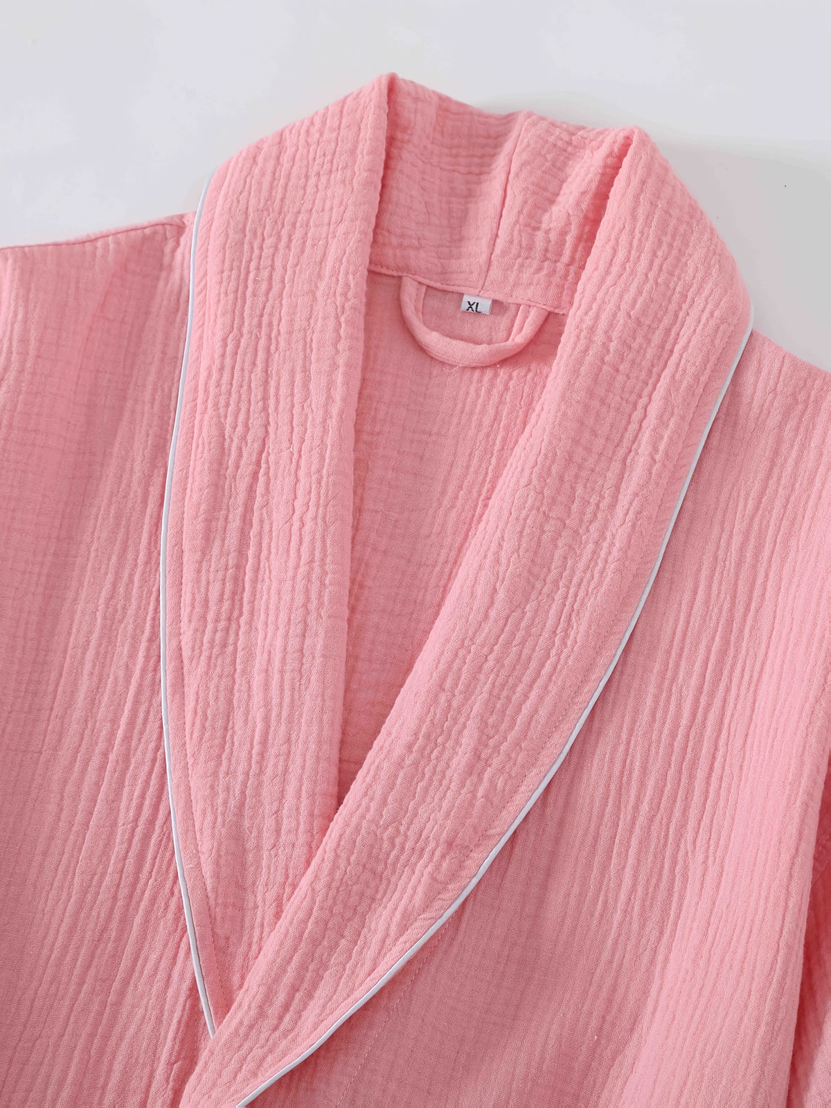 Women's short bathrobe