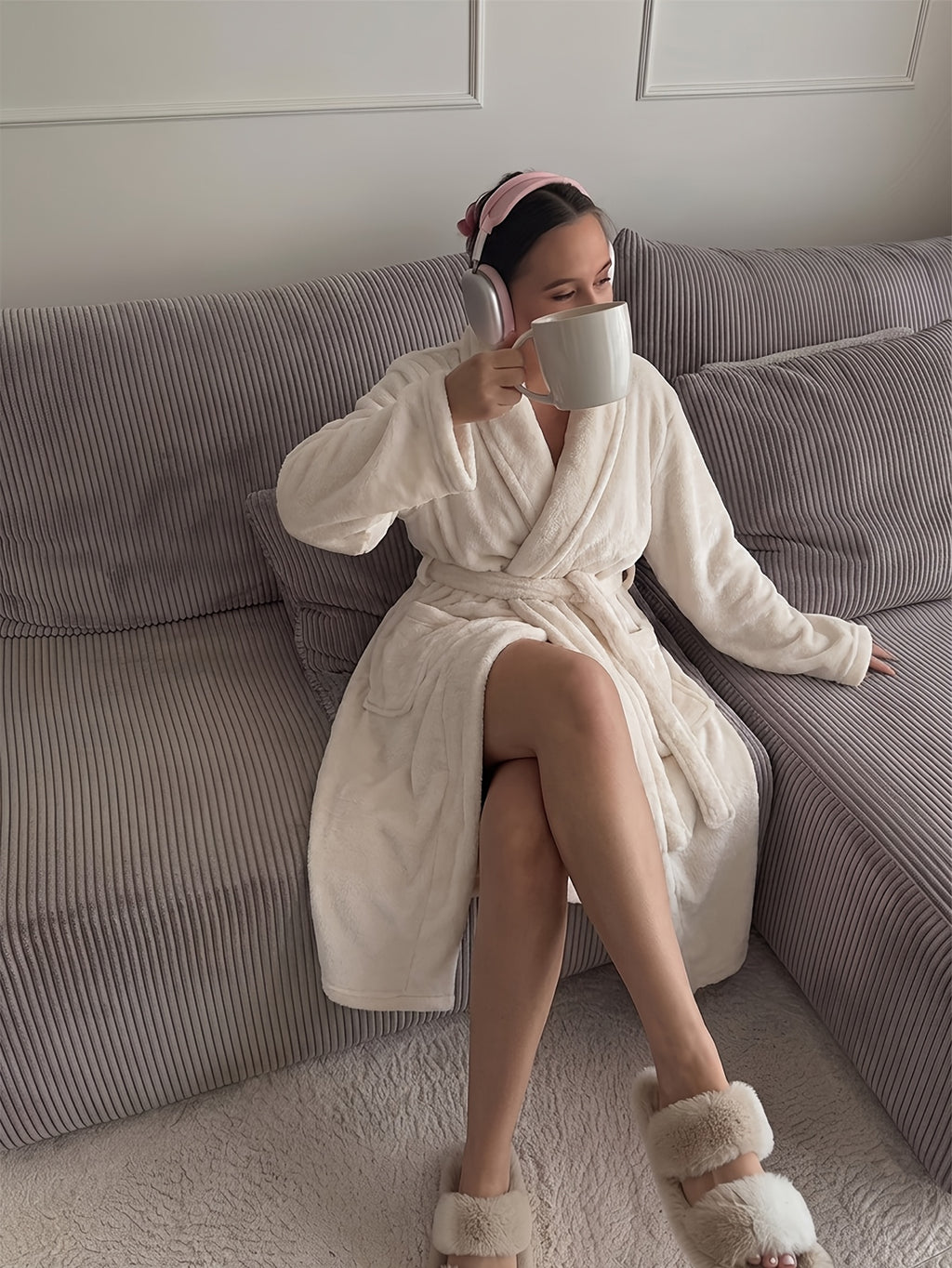 Unisex fluffy fleece dressing gown