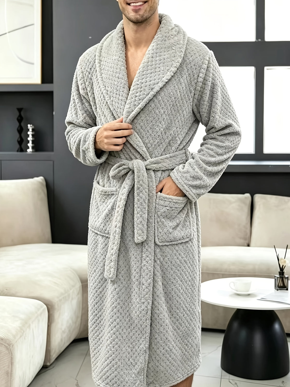 Men's textured fleece bathrobe