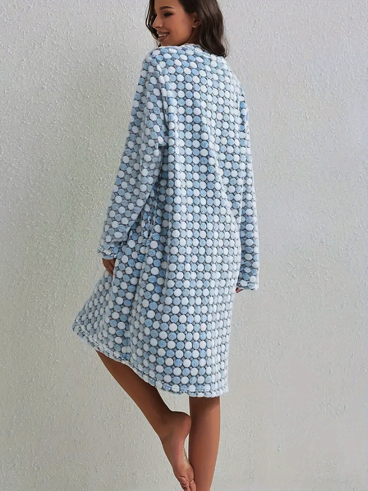 Women's checked flannel zip-up dressing gown