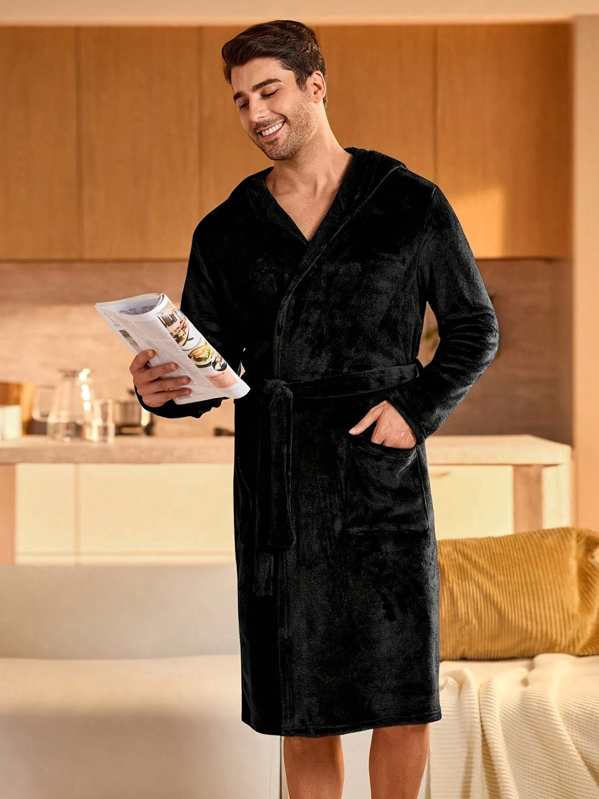 Men's black hooded fleece dressing gown Image