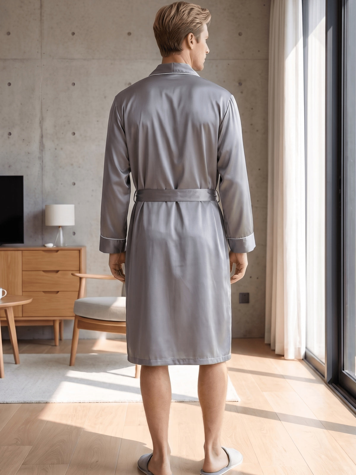 Men's embroidered satin dressing gown and shorts set