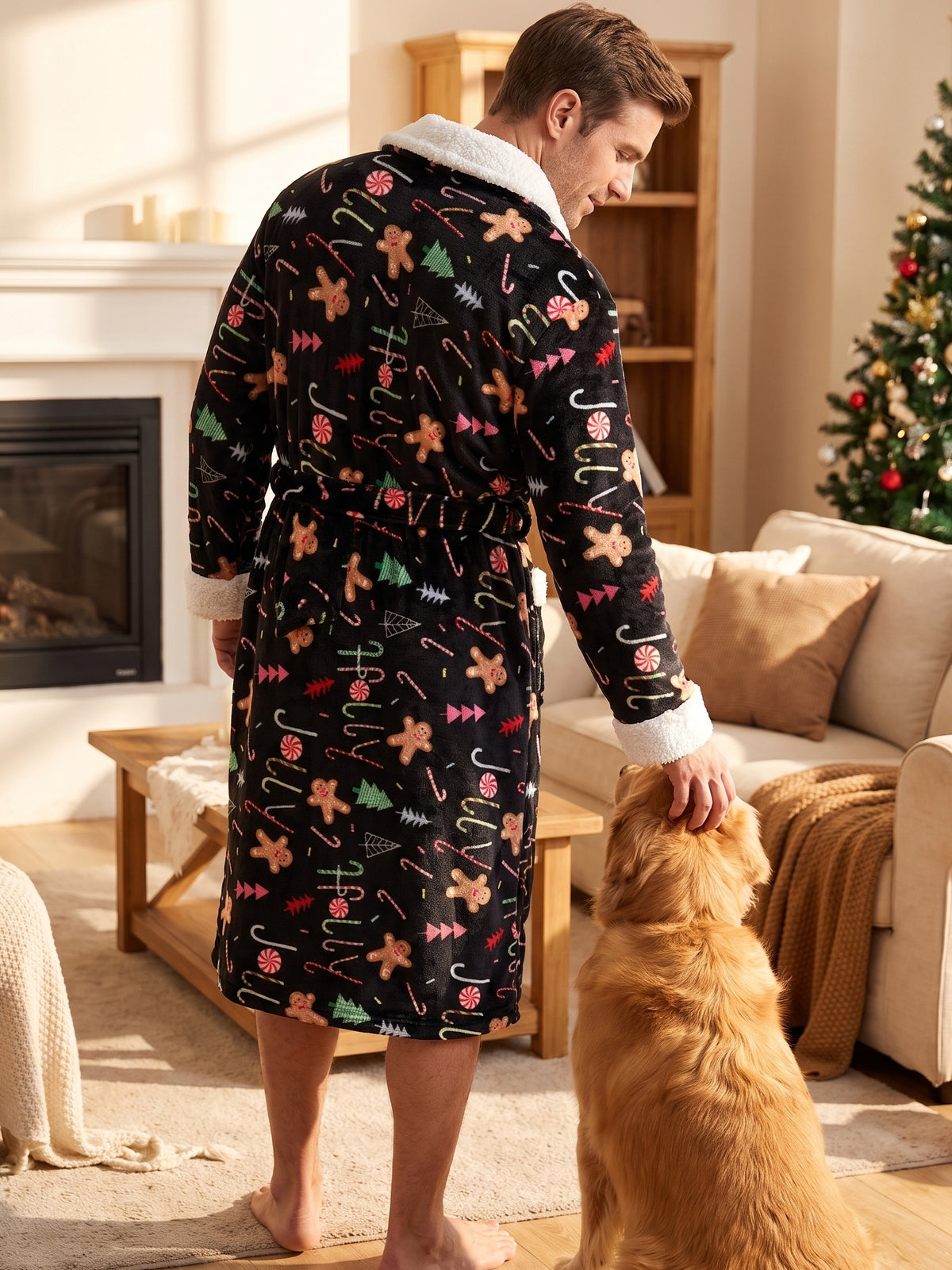 Men's gingerbread print flannel dressing gown Image