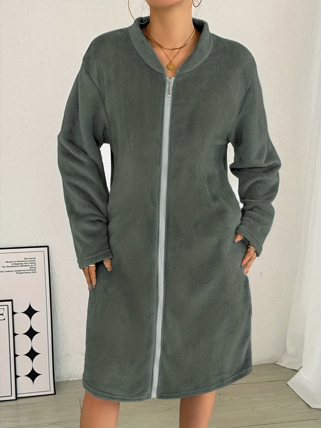 Women's thick flannel zip-up dressing gown
