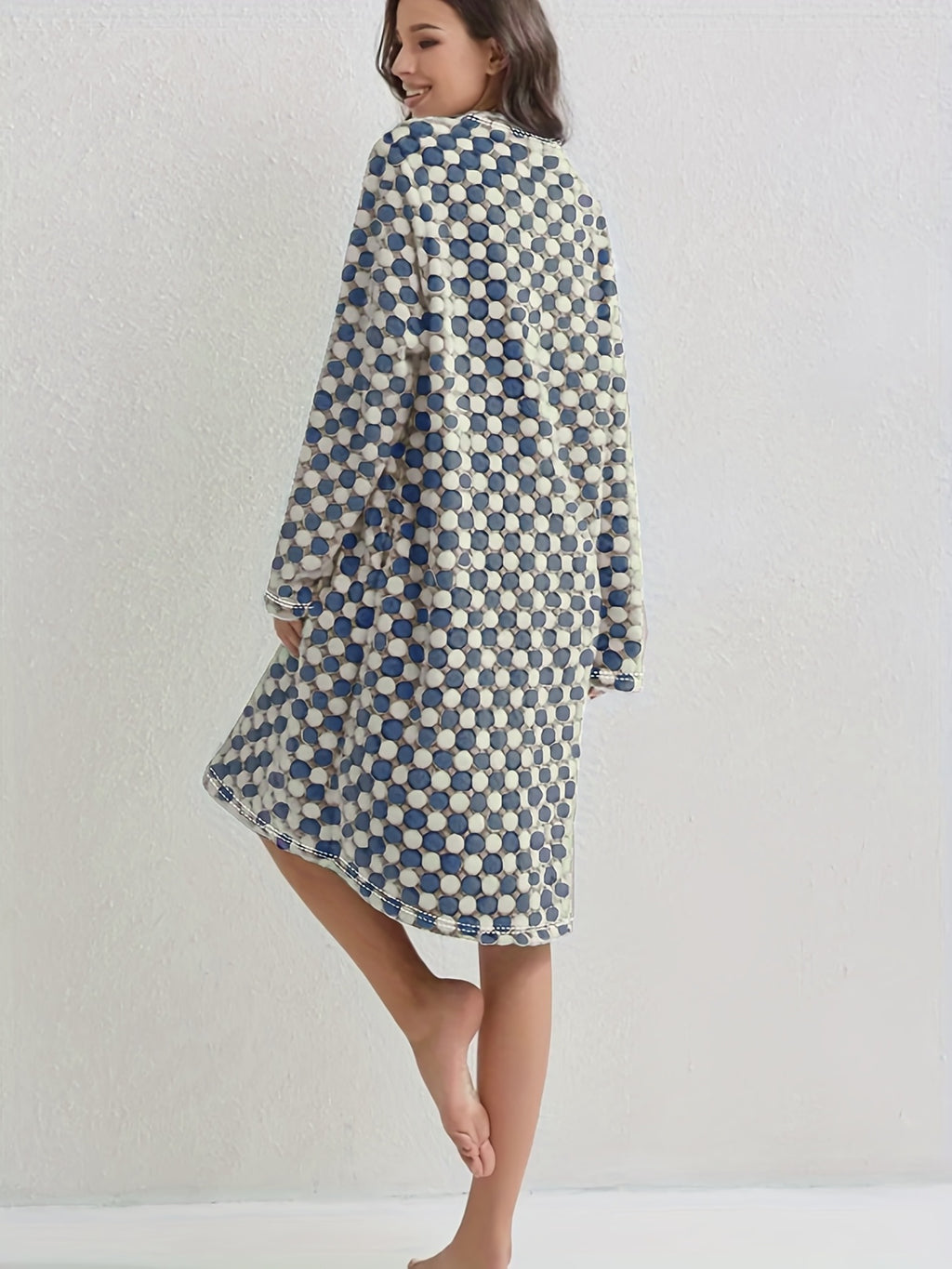 Women's checked flannel zip-up dressing gown