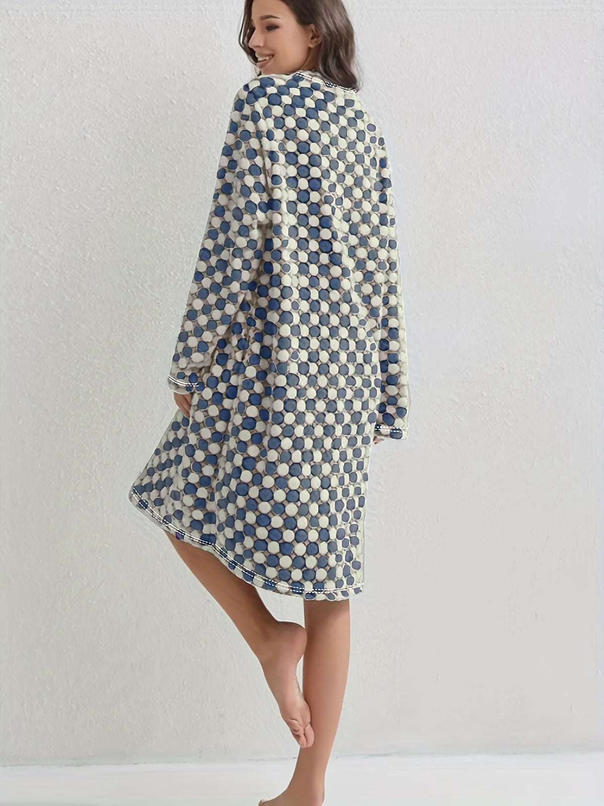 Women's checked flannel zip-up dressing gown