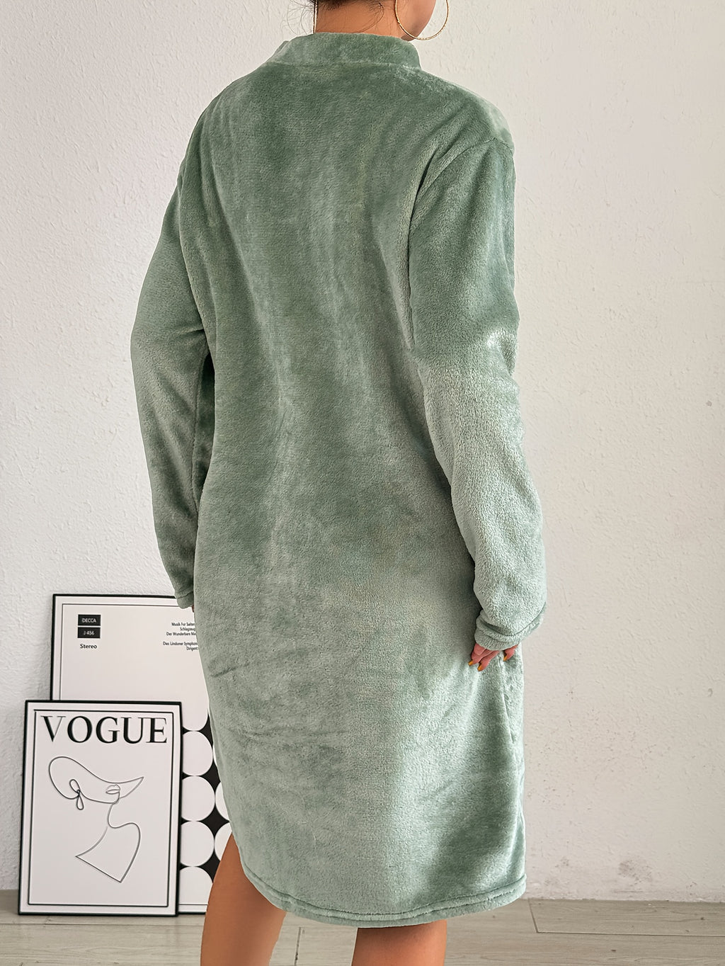 Women's plus size zip-up flannel dressing gown