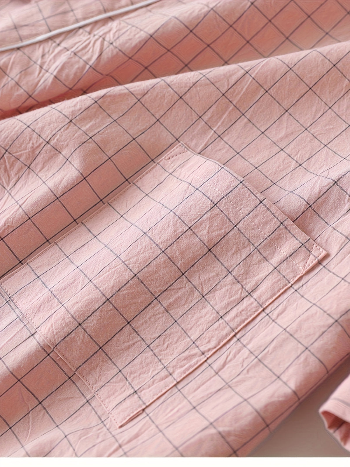 Women's pink checked kimono dressing gown