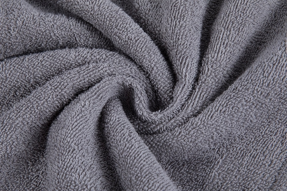 Women's long towelling bathrobe