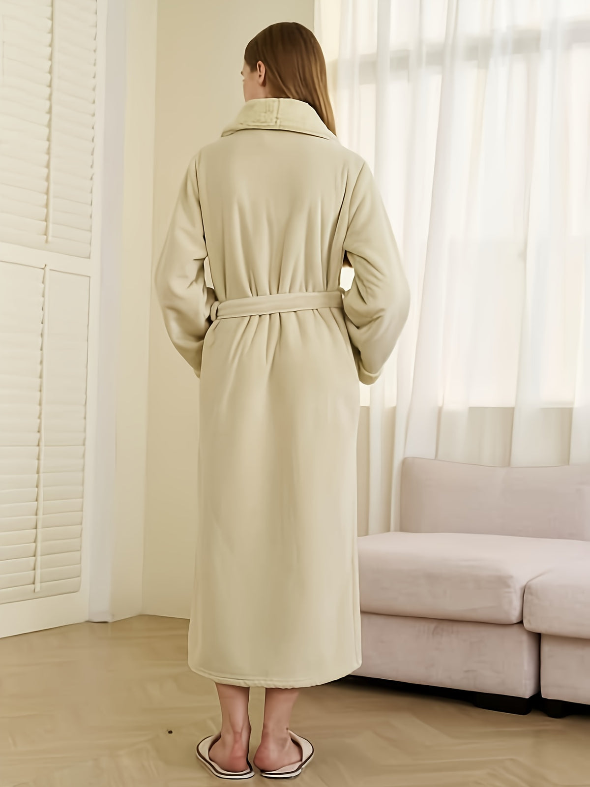 Women's fleece bathrobe