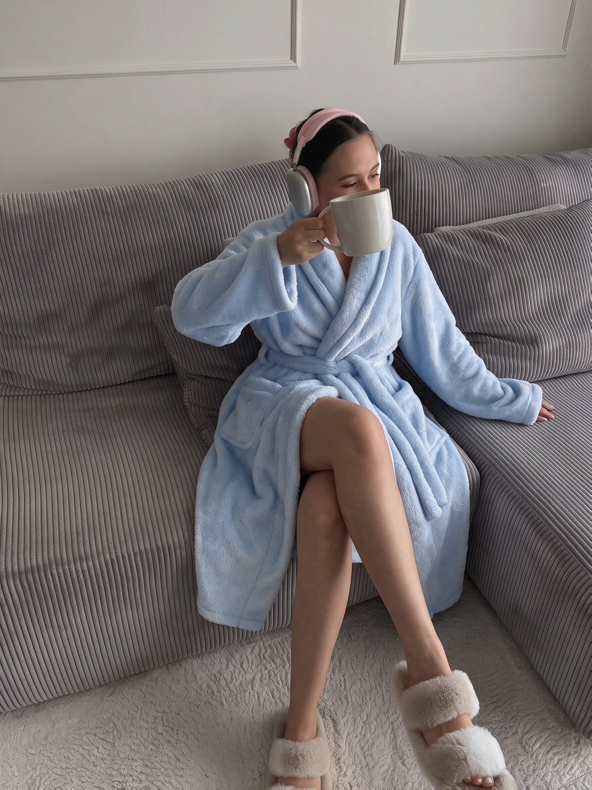 Unisex fluffy fleece dressing gown