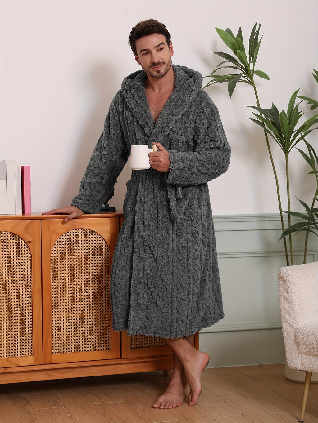 Men's cable-textured hooded towelling bathrobe