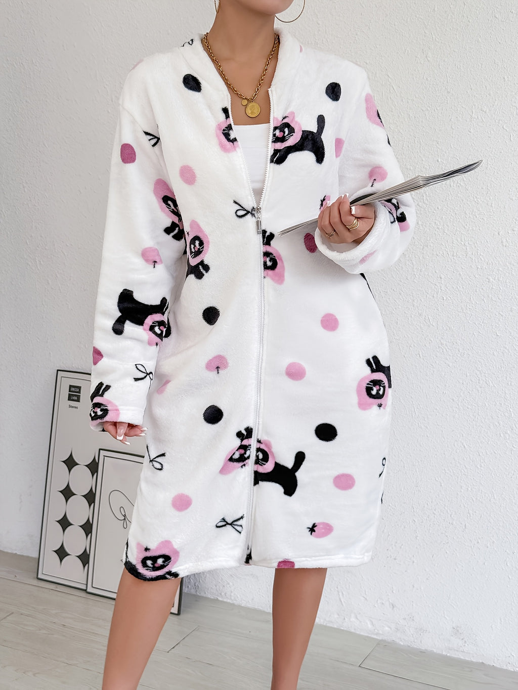 Women's pink patterned flannel zip-up dressing gown