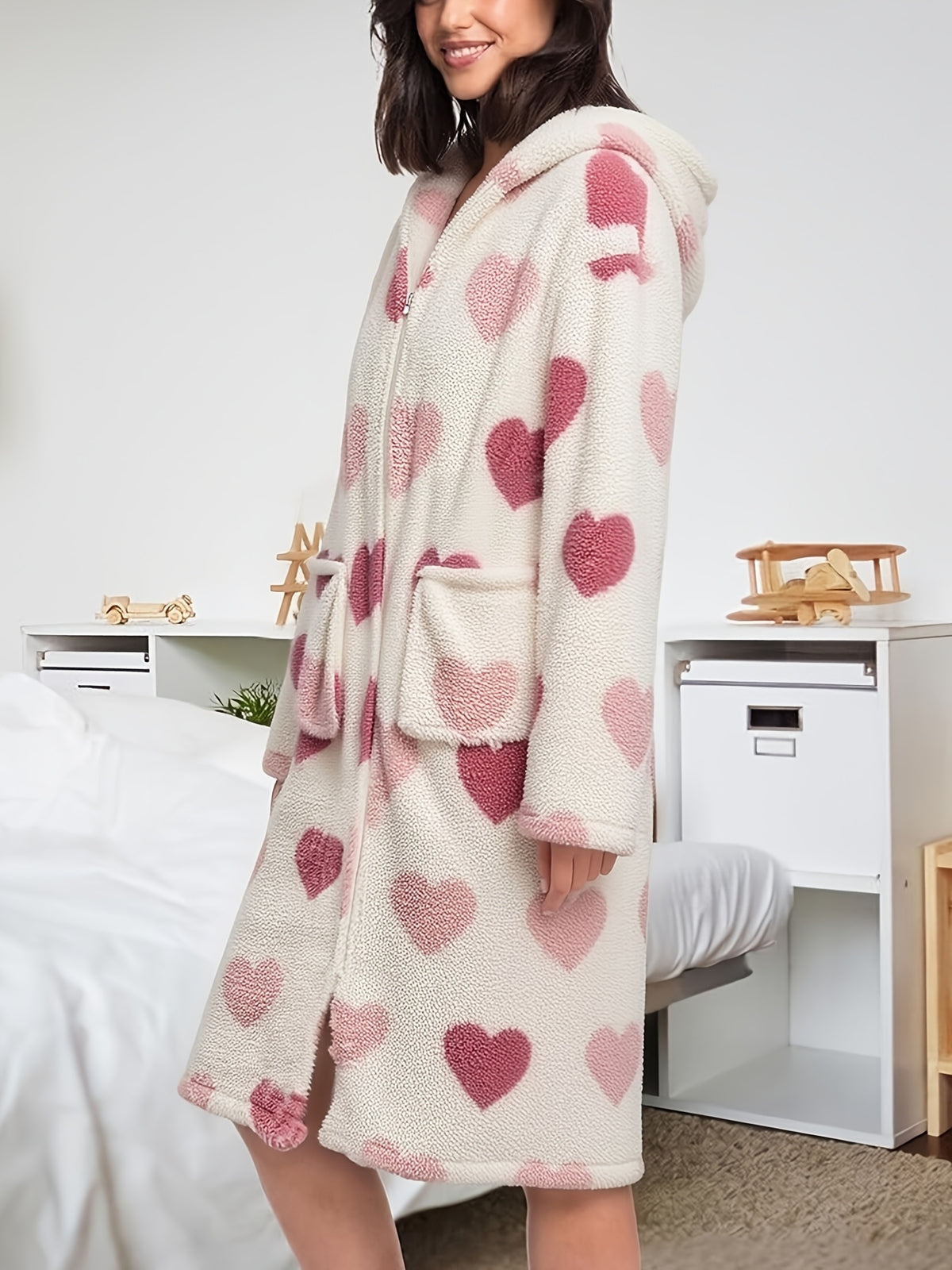 Women's heart print hooded zip-up dressing gown