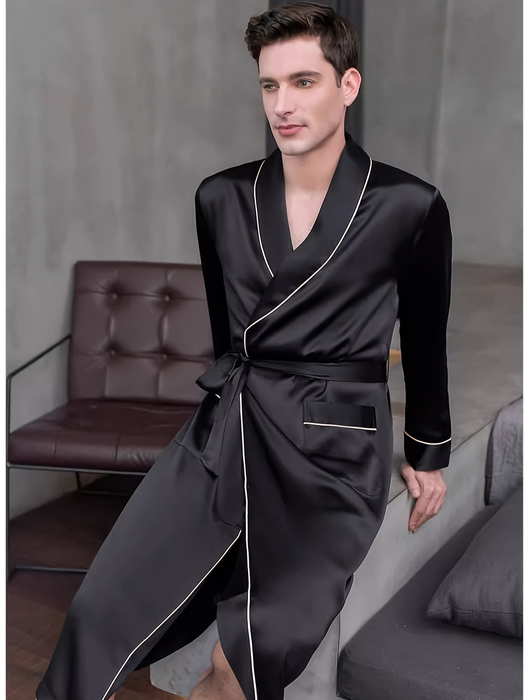 Men's black mulberry silk dressing gown
