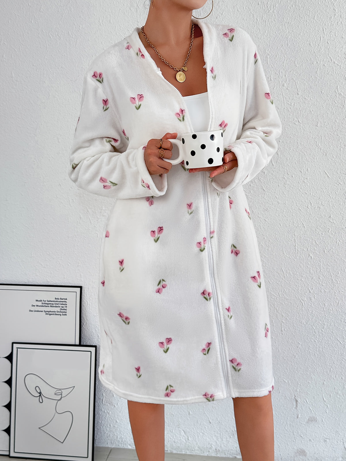Women's pink patterned flannel zip-up dressing gown