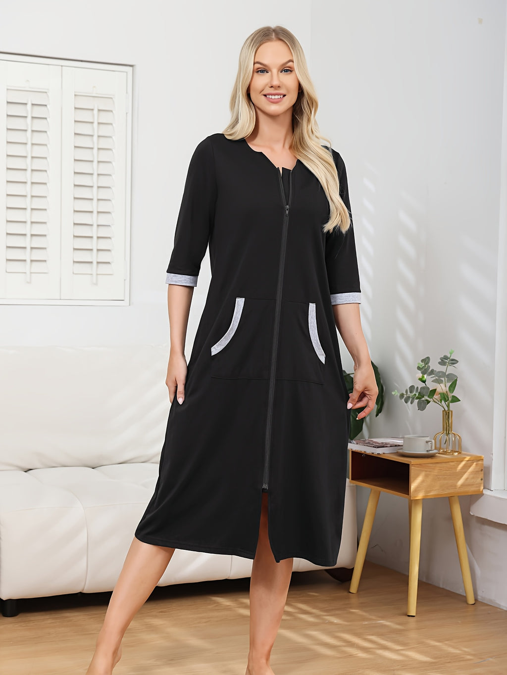 Women's zip front housecoat