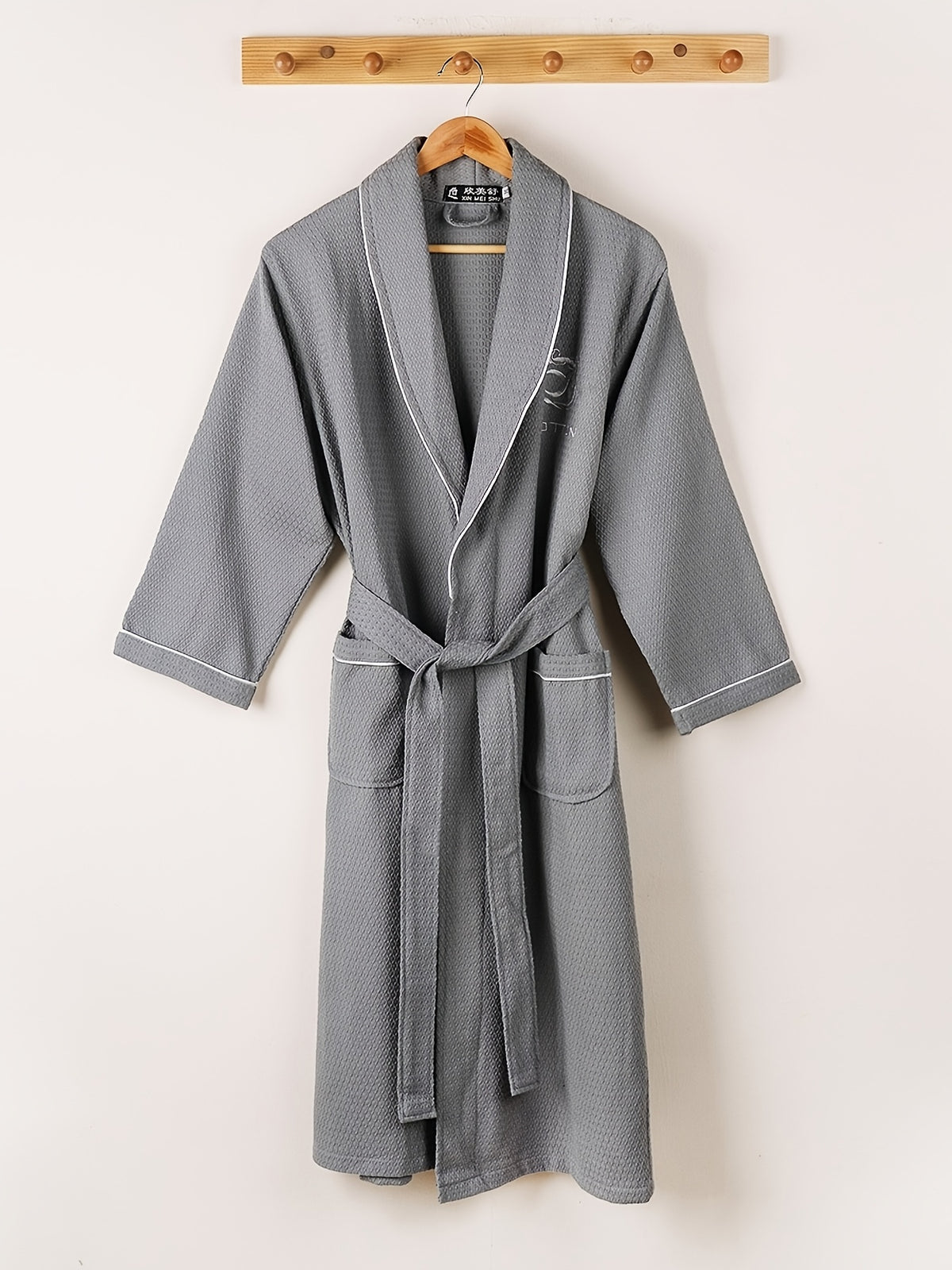 Men's waffle bathrobe