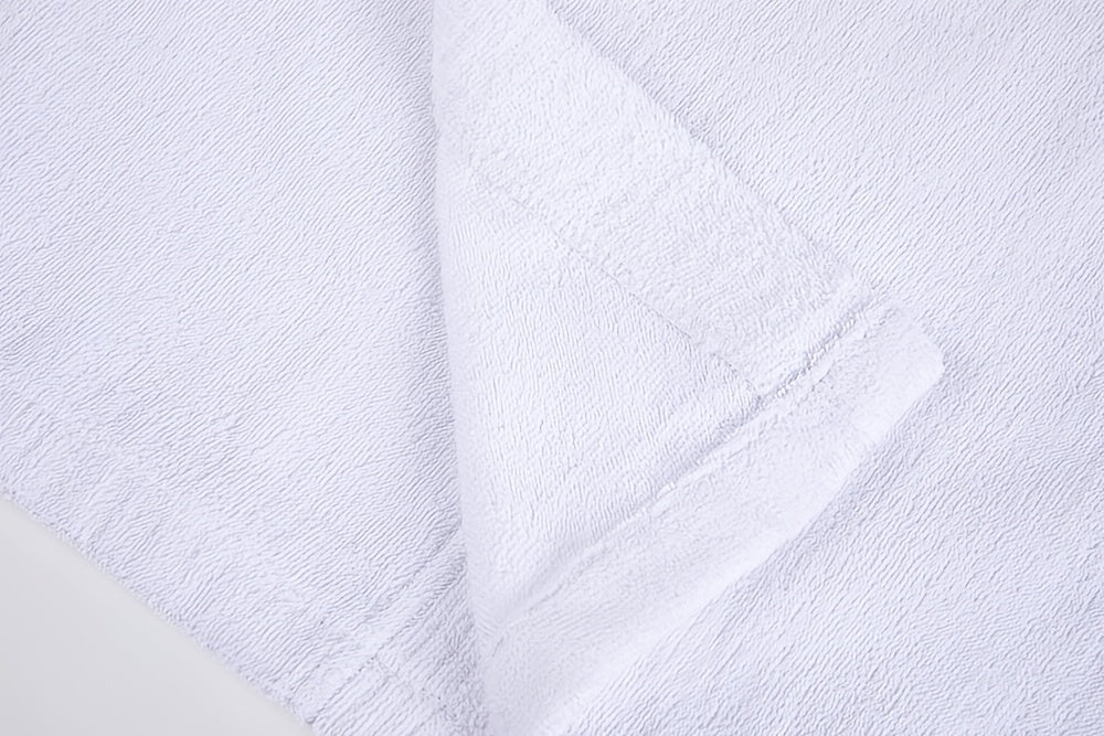Women's long towelling bathrobe