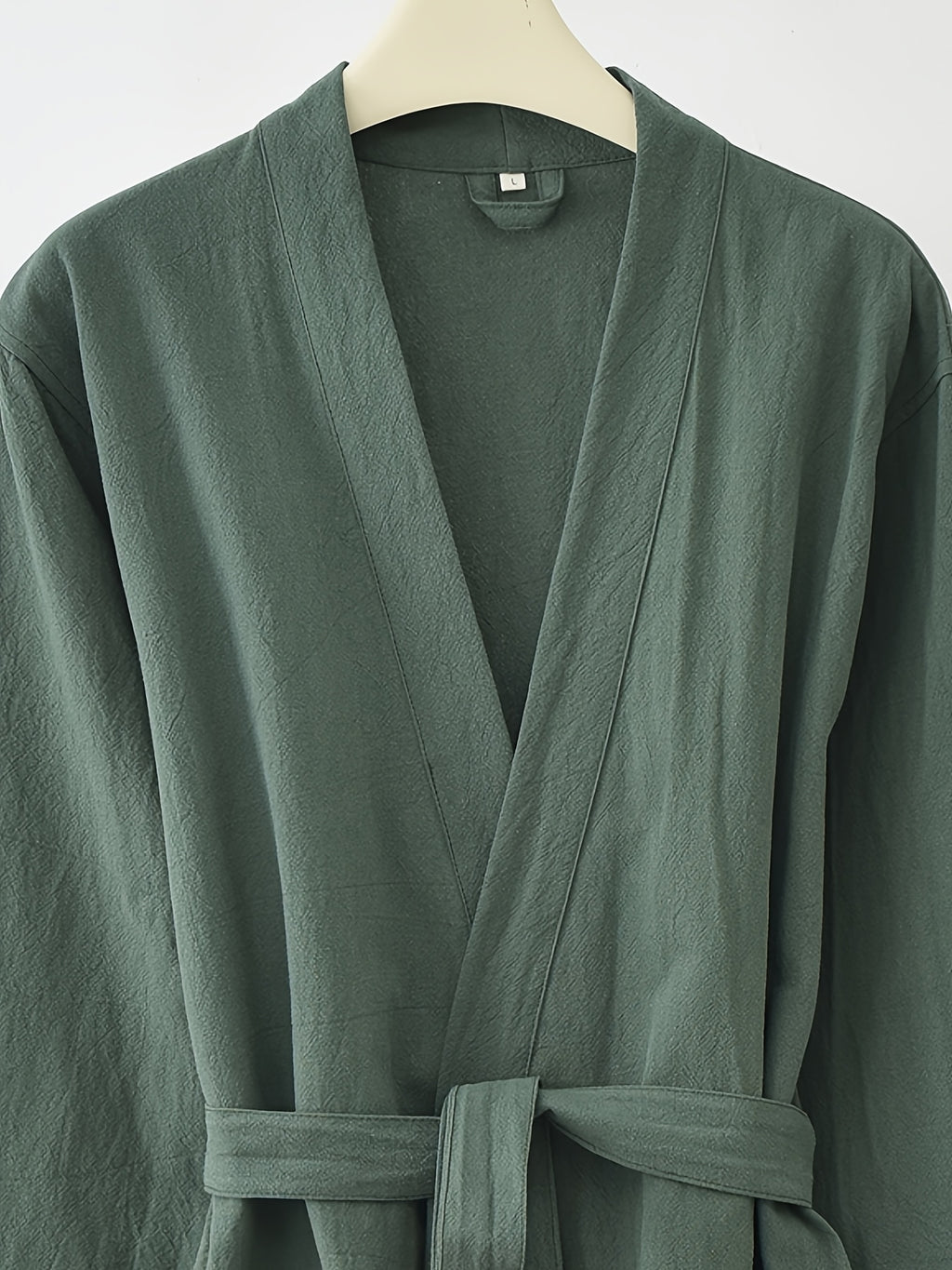 Women's linen bathrobe