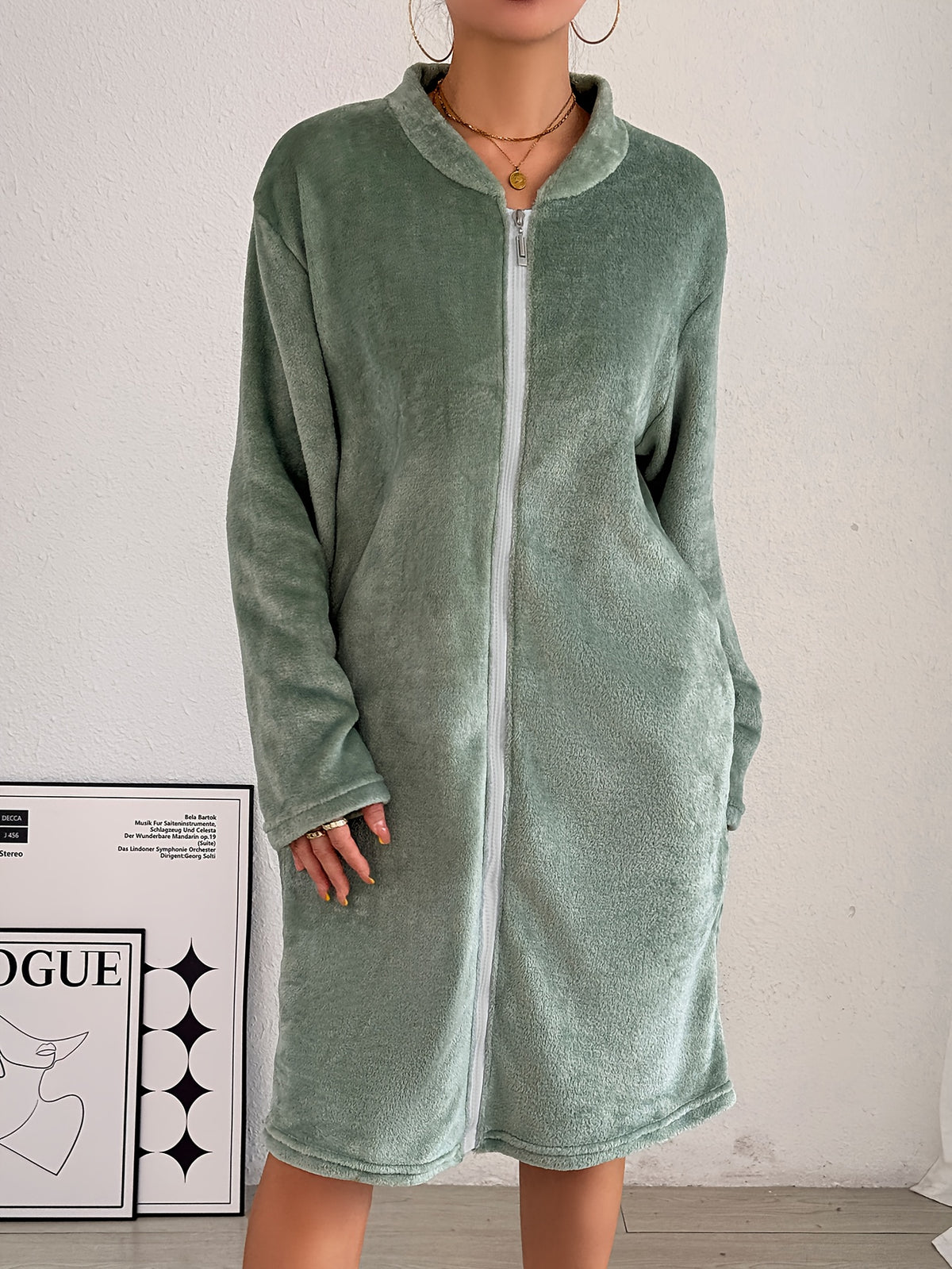 Women's plus size zip-up flannel dressing gown