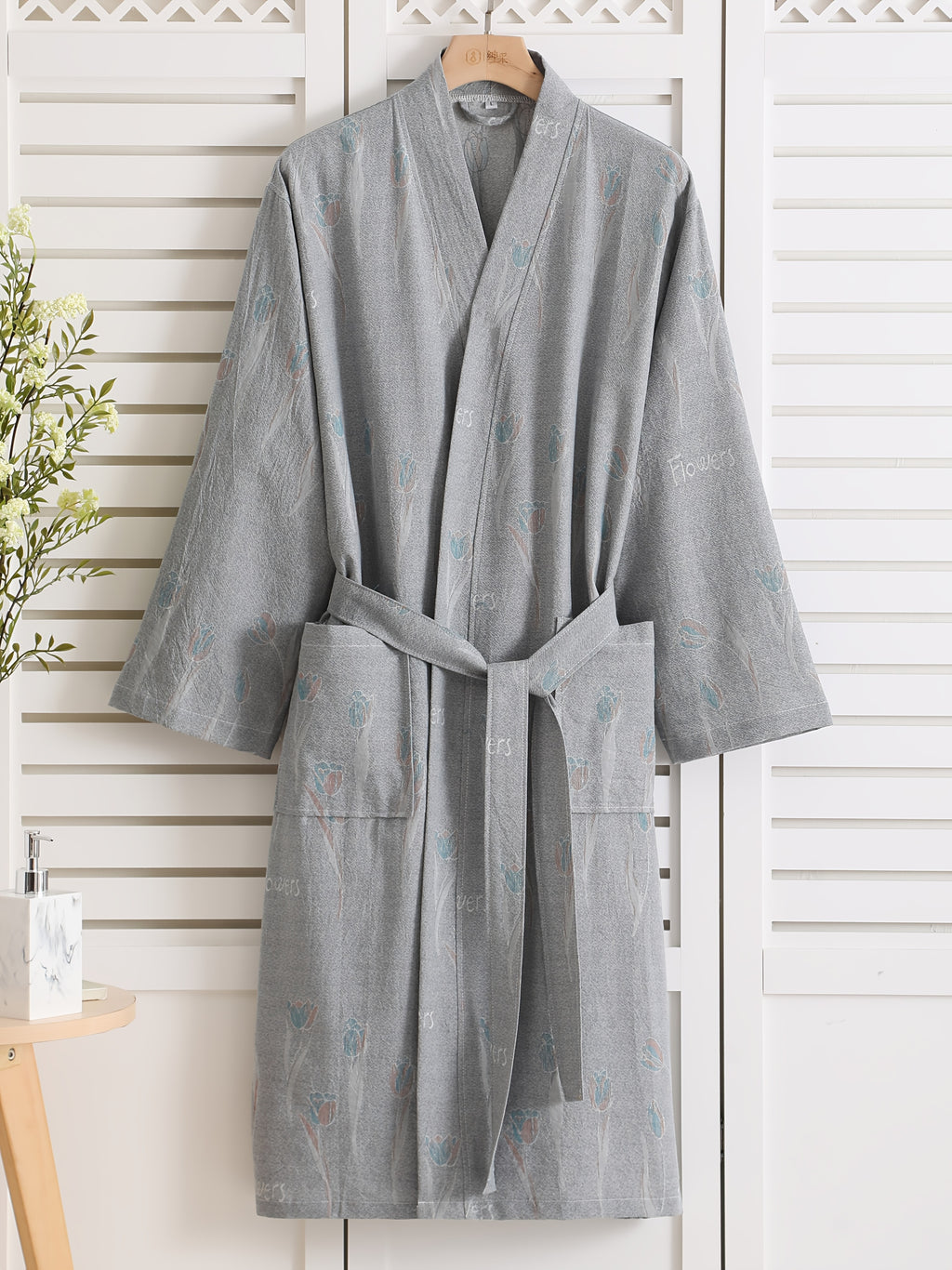 Women's jacquard bathrobe