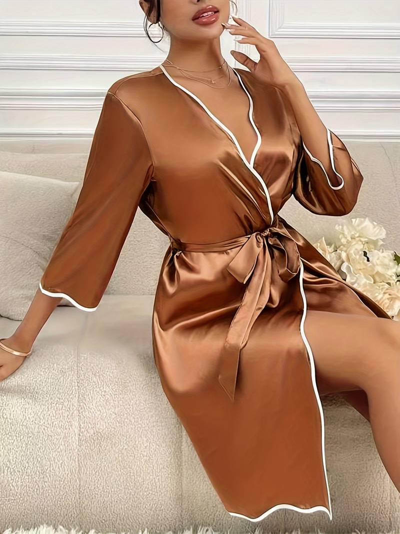 Women's short smooth satin bathrobe