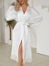 Peignoir Doux en Satin avec Bordure