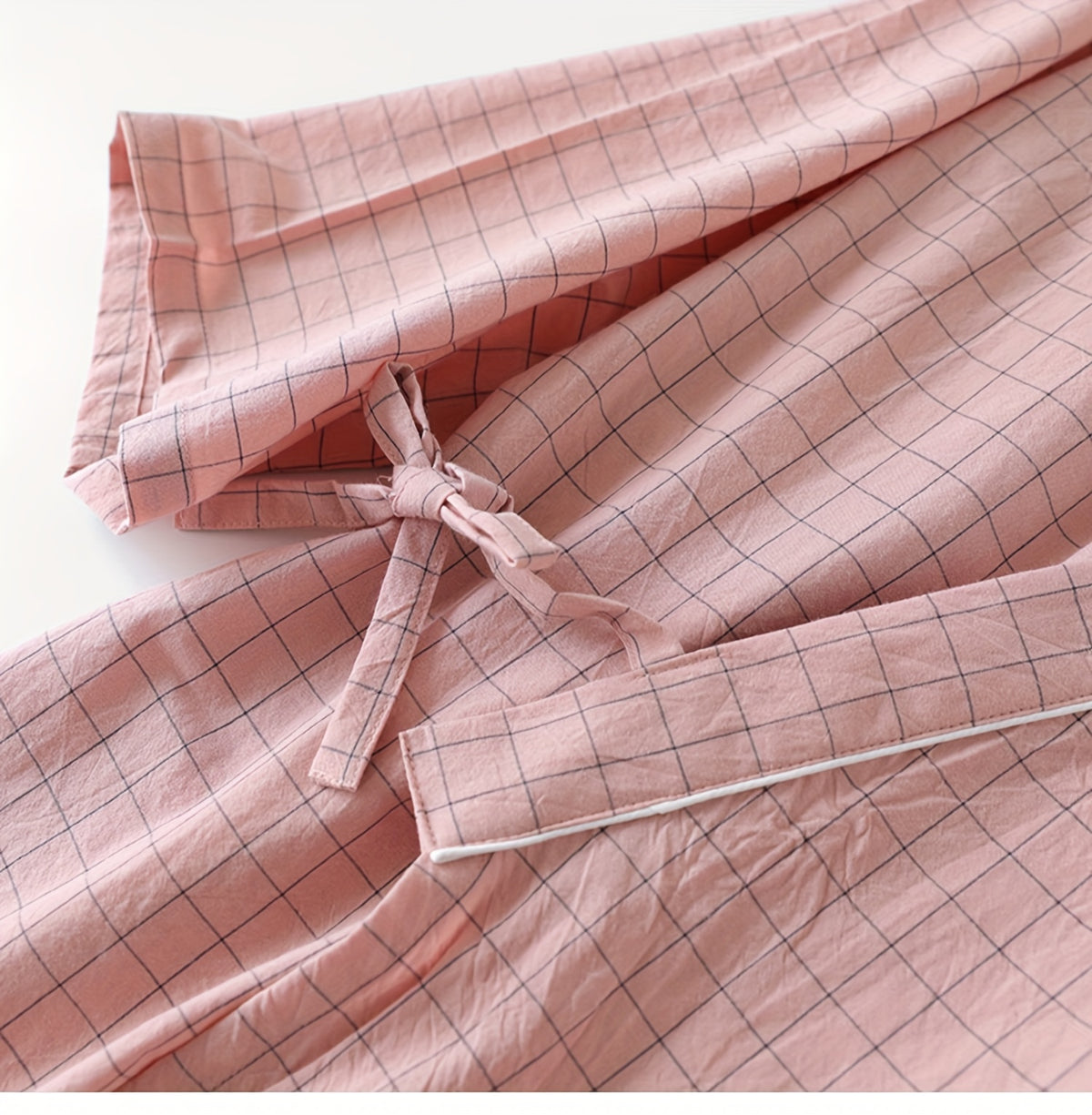 Women's pink checked kimono dressing gown