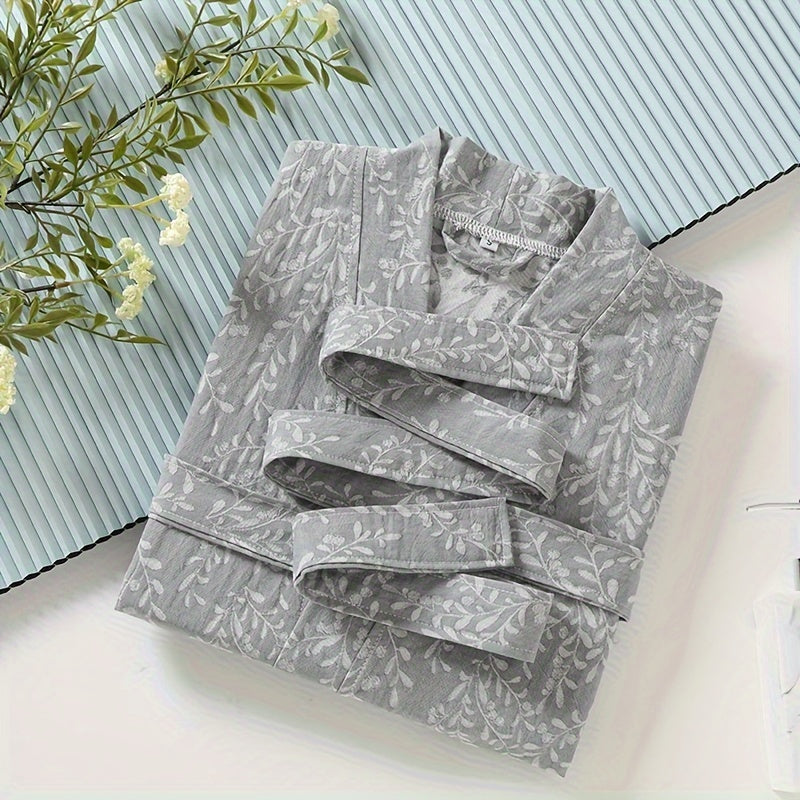 Women's bathrobe