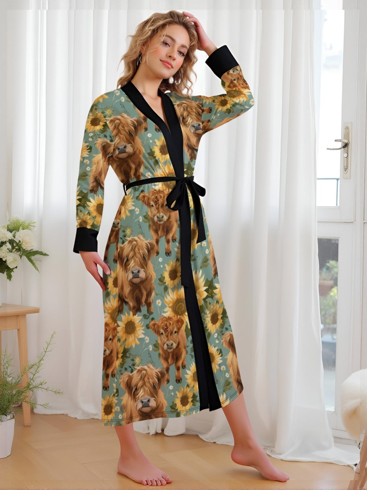 Women's plus size Highland cow and sunflower print dressing gown Image