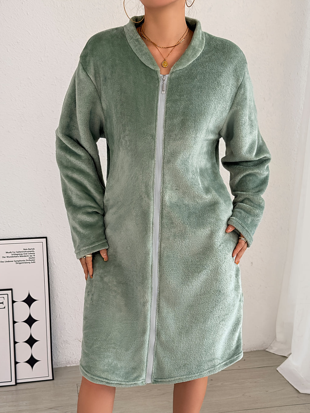 Women's plus size zip-up flannel dressing gown
