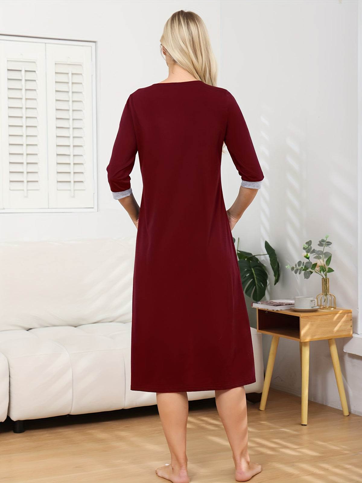 Women's zip front housecoat
