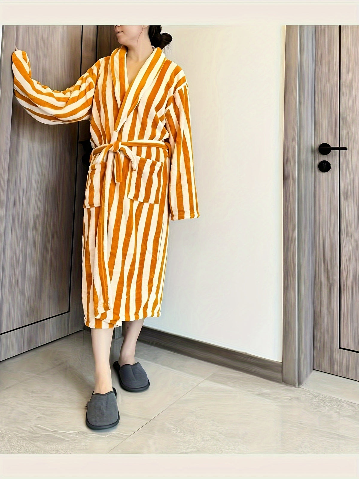 Women's green striped waffle dressing gown