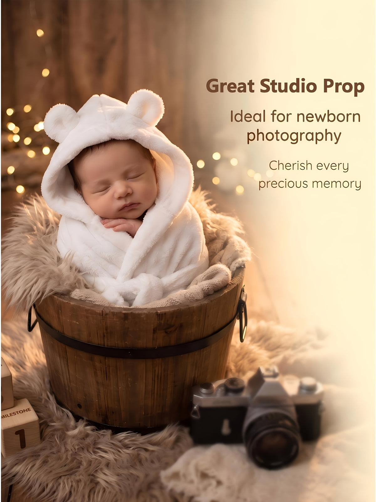 Newborn white hooded bathrobe