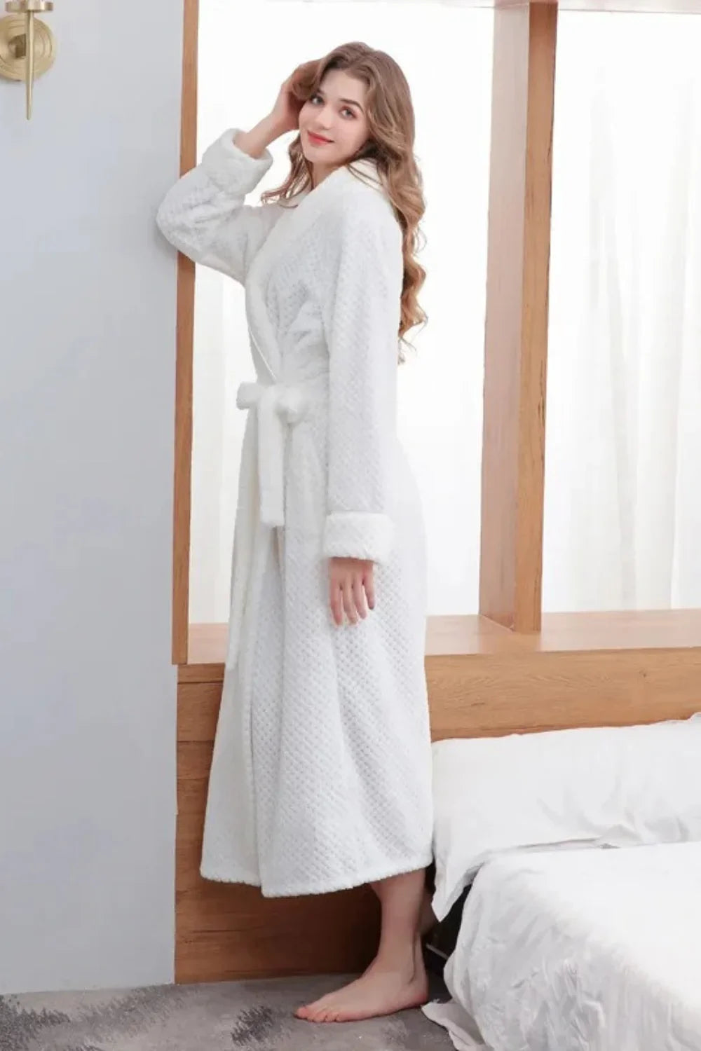 Women's long fluffy fleece dressing gown — White