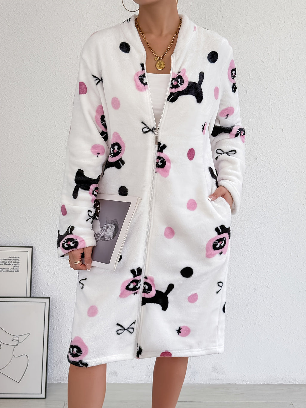 Women's pink patterned flannel zip-up dressing gown
