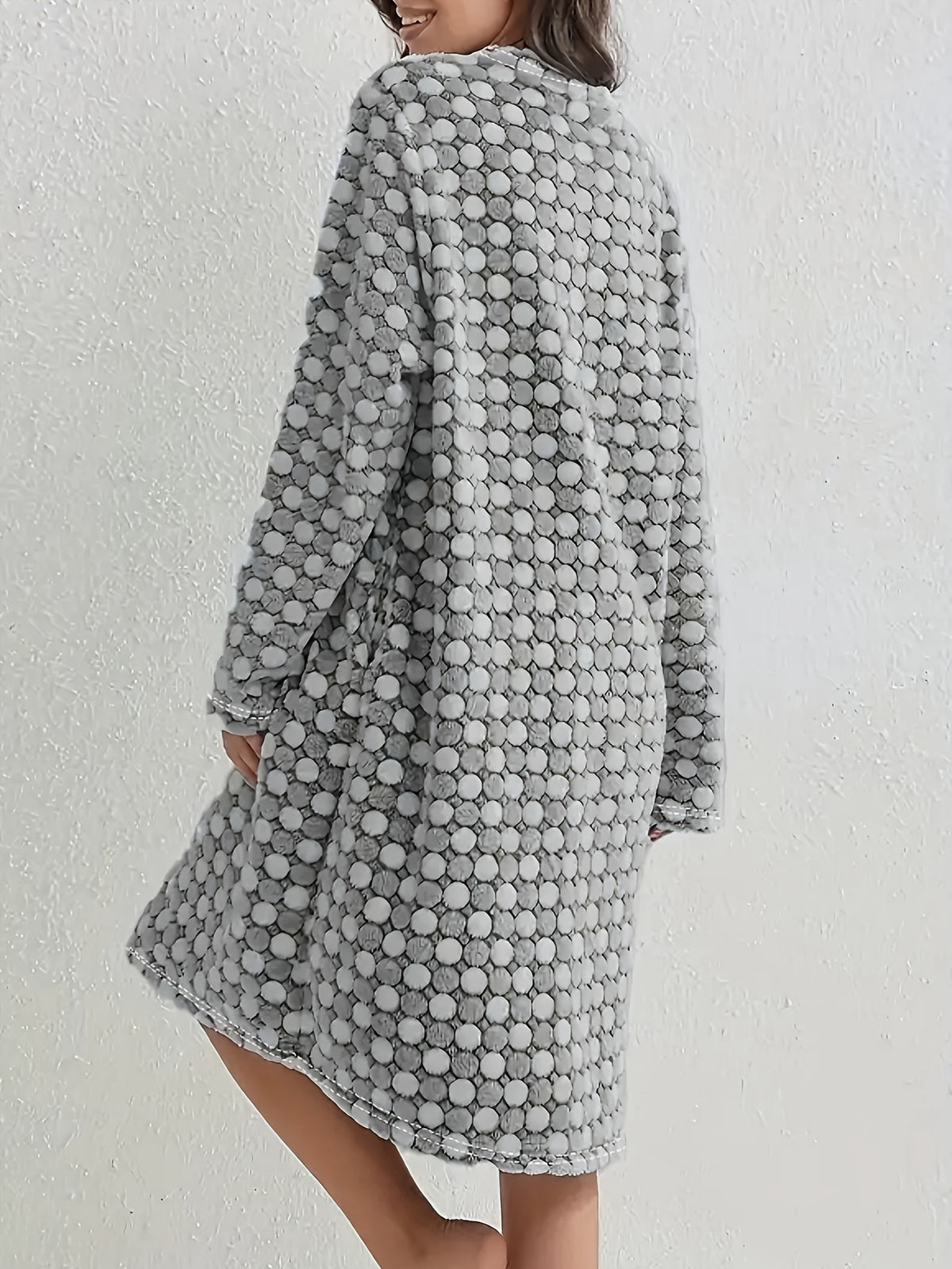 Women's checked flannel zip-up dressing gown