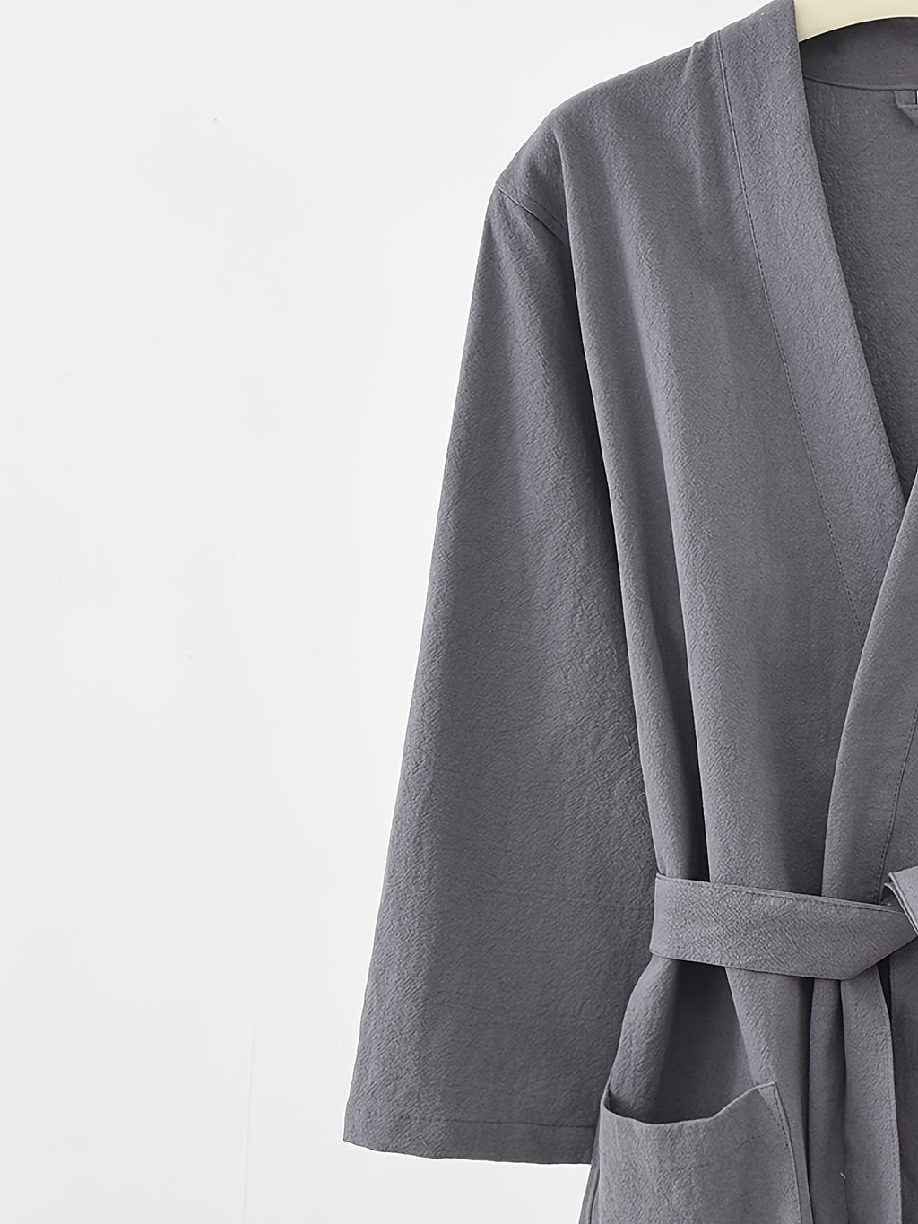 Women's linen bathrobe
