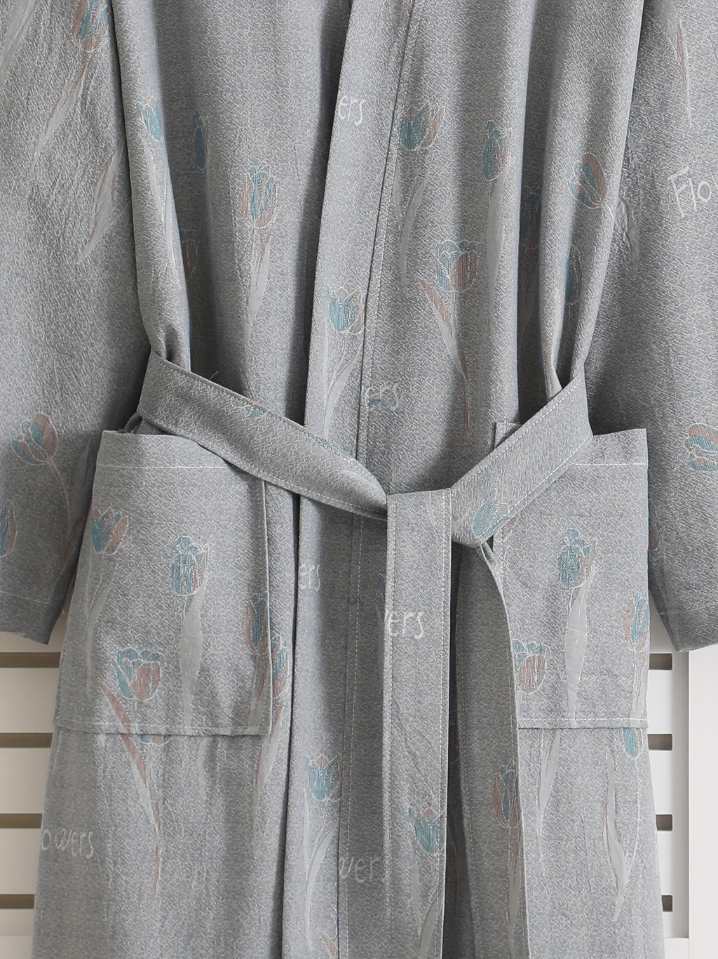 Women's jacquard bathrobe