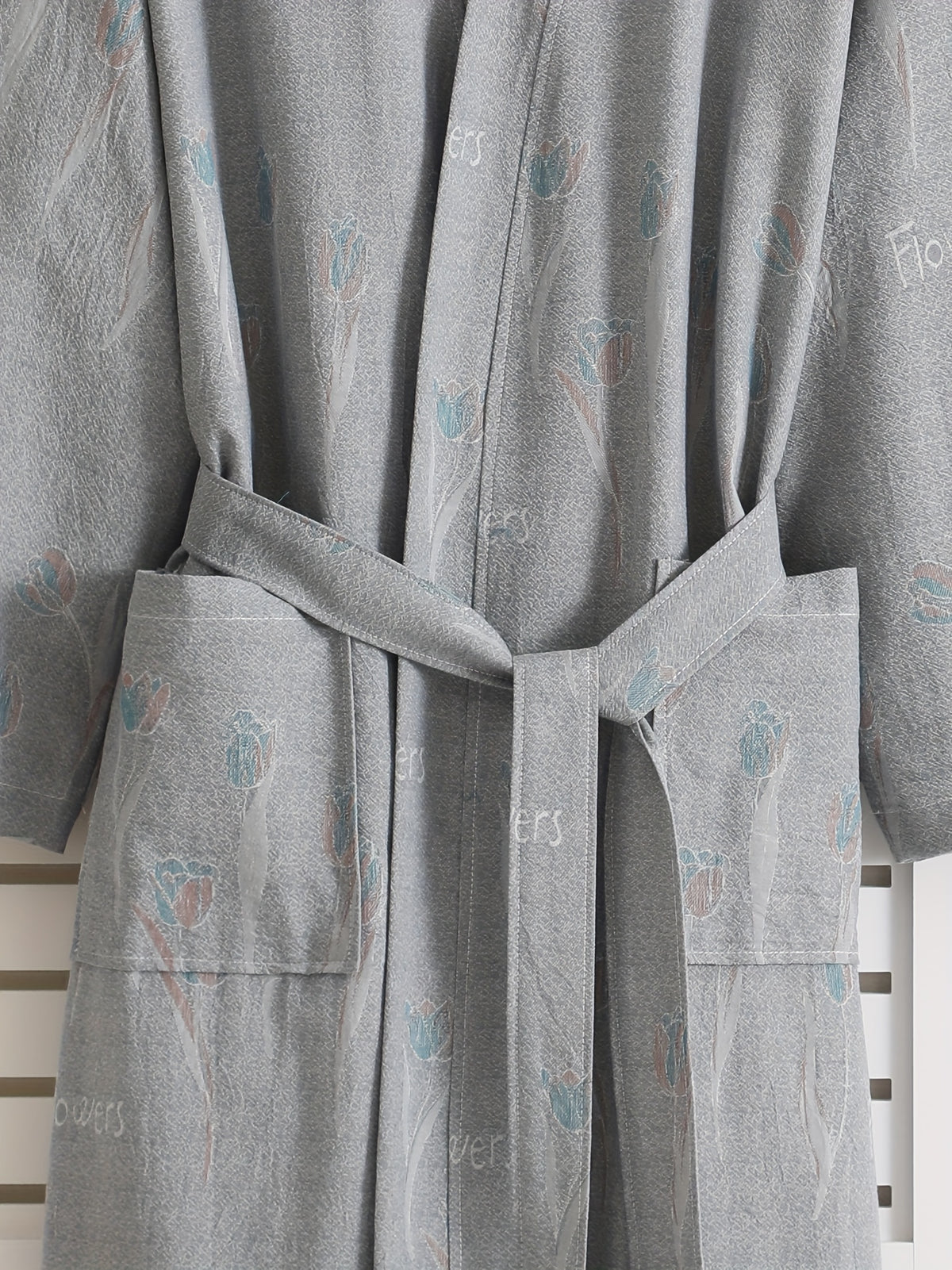 Women's jacquard bathrobe
