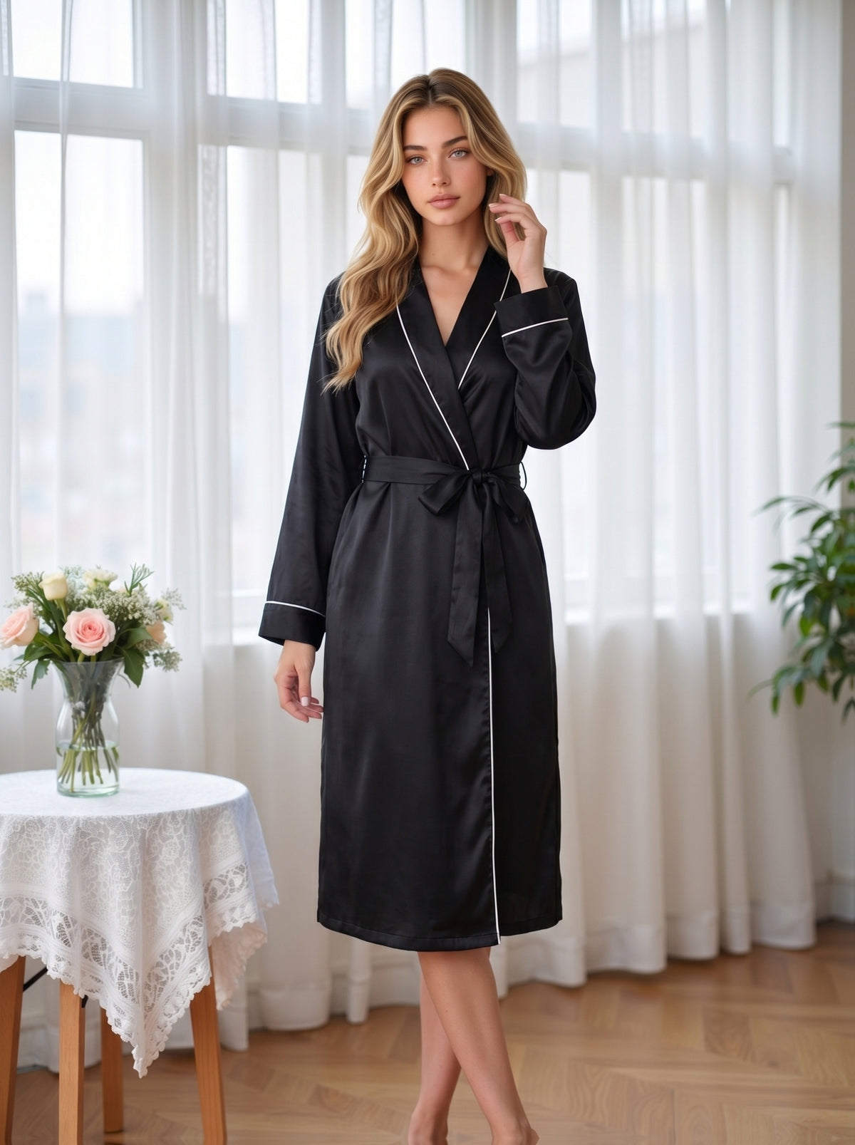 Women's black satin dressing gown with piping