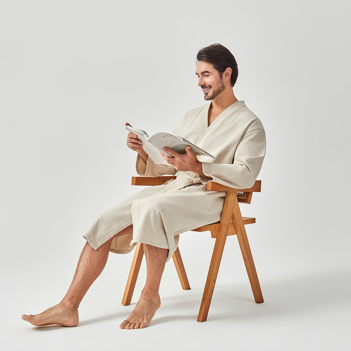Women's linen bathrobe