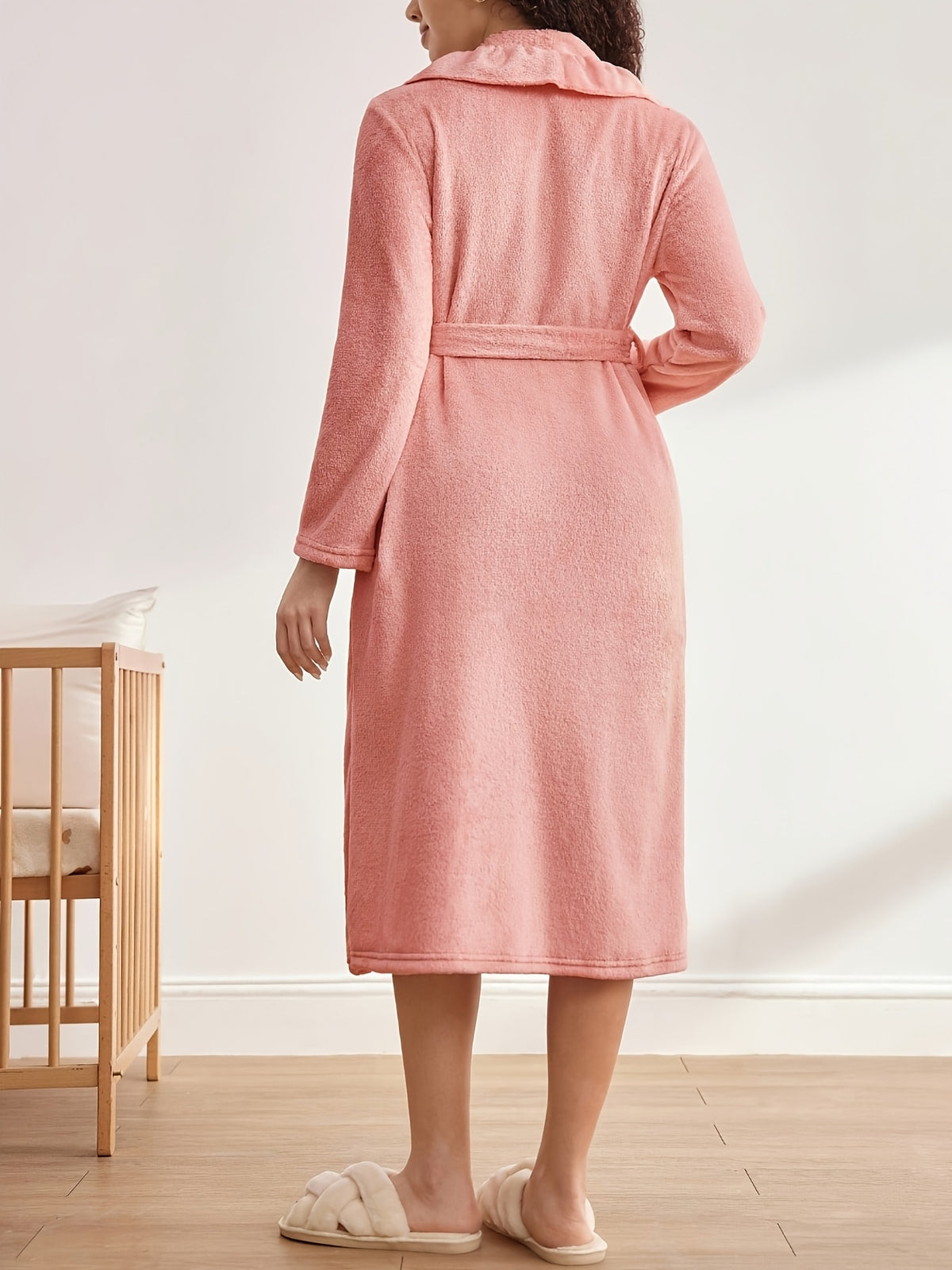 Women's pink ruffled maternity fleece dressing gown