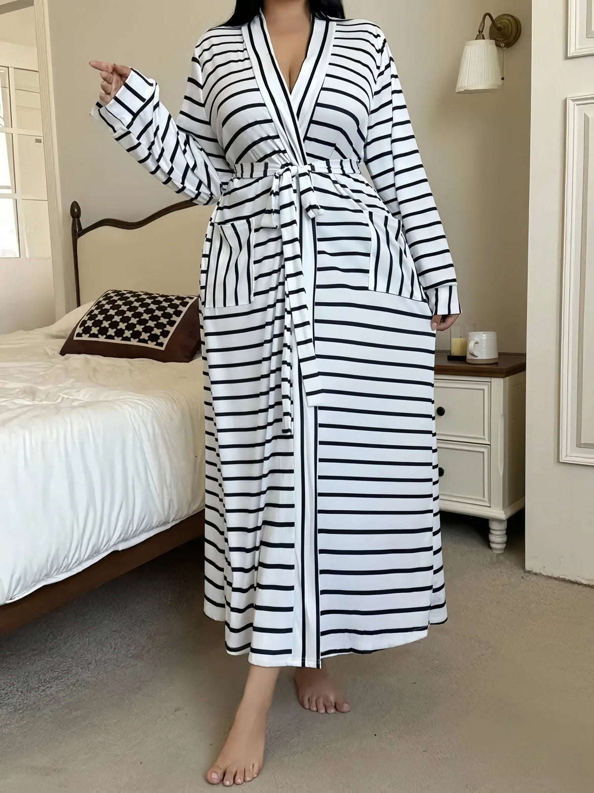 Women's plus size striped dressing gown