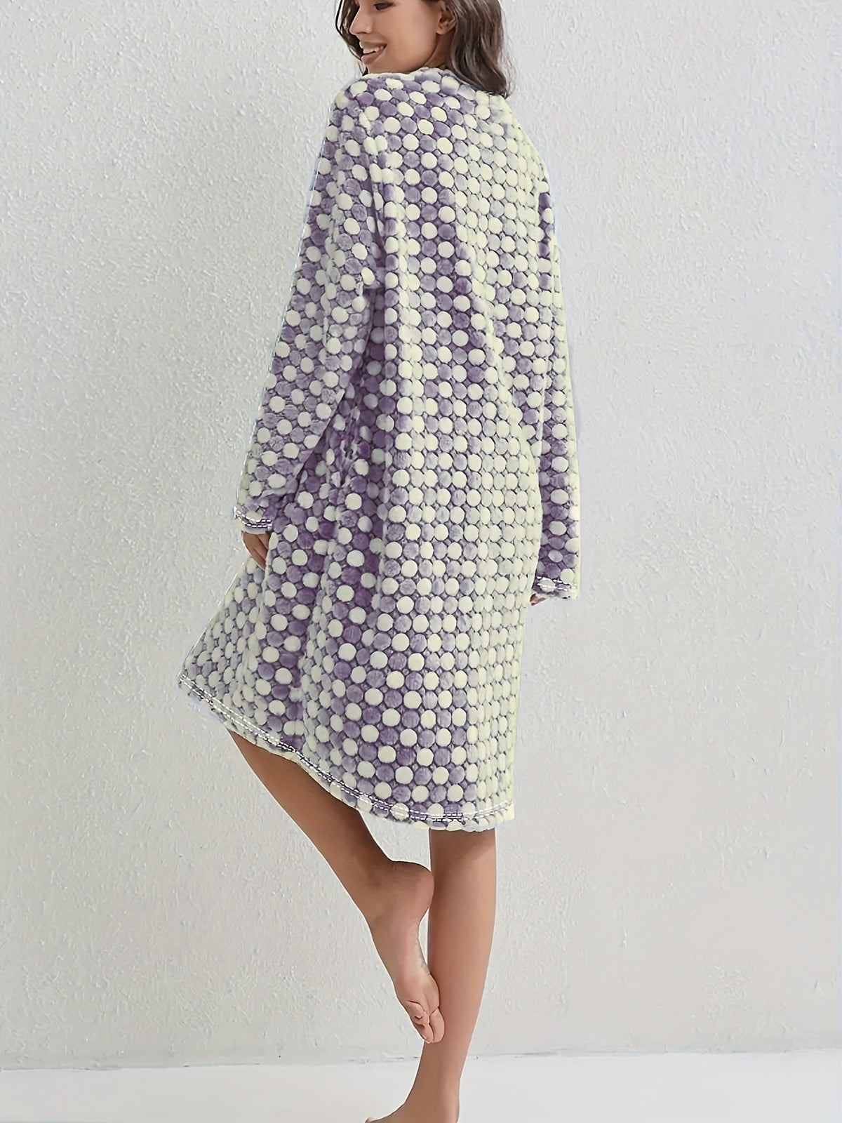 Women's checked flannel zip-up dressing gown