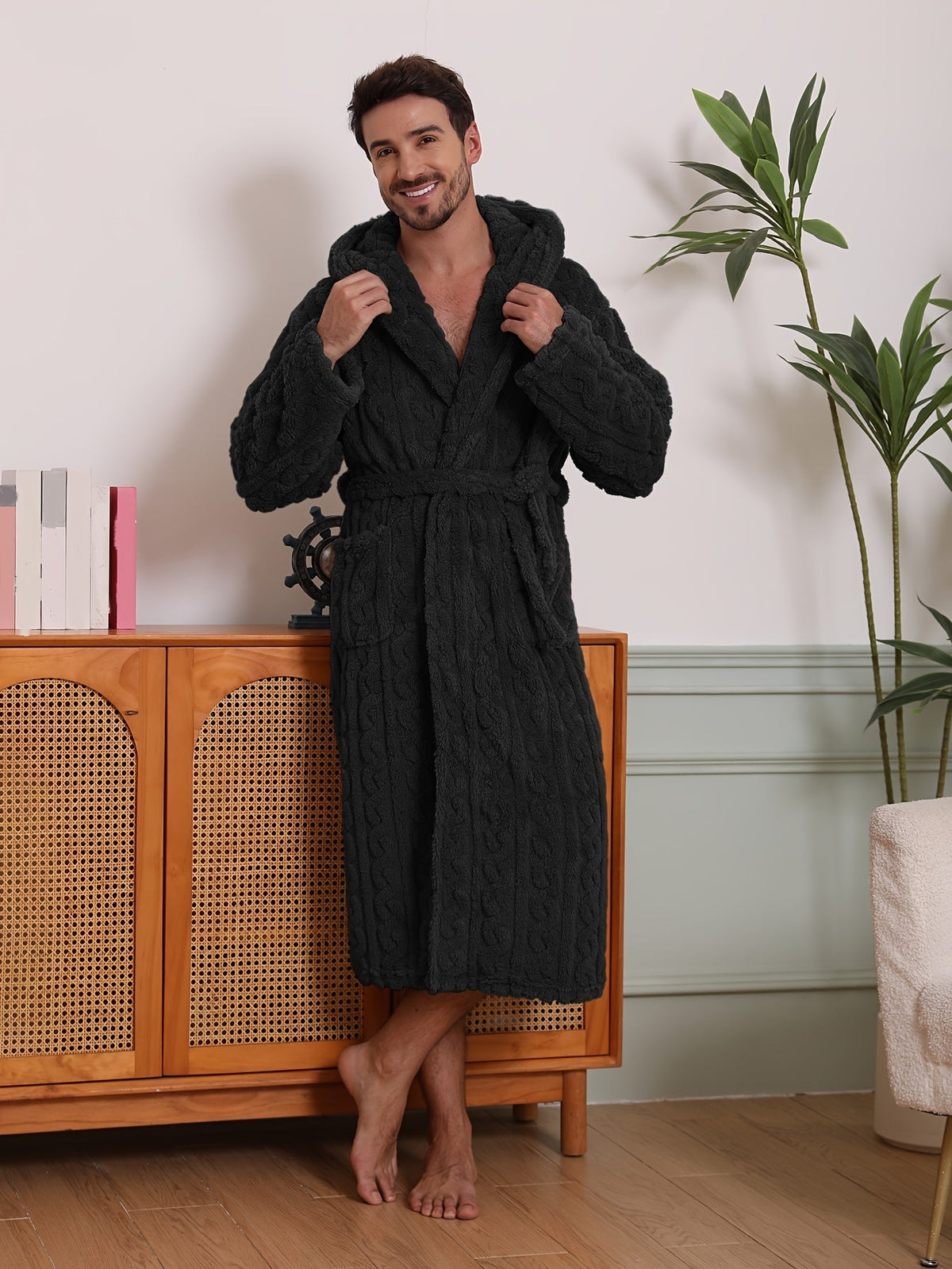Men's cable-textured hooded towelling bathrobe