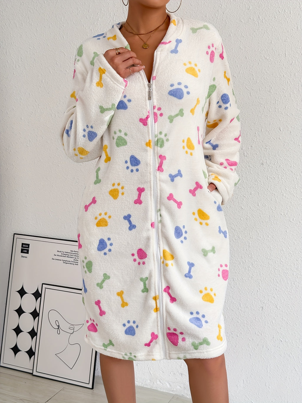 Women's pink flannel zip-up dressing gown
