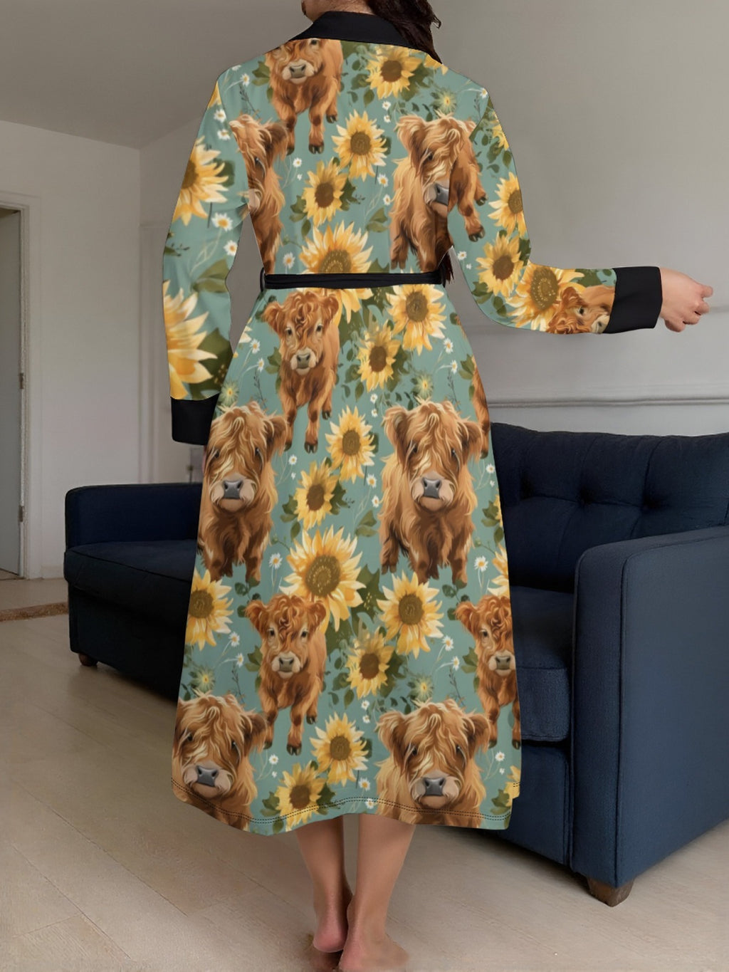 Women's plus size Highland cow and sunflower print dressing gown